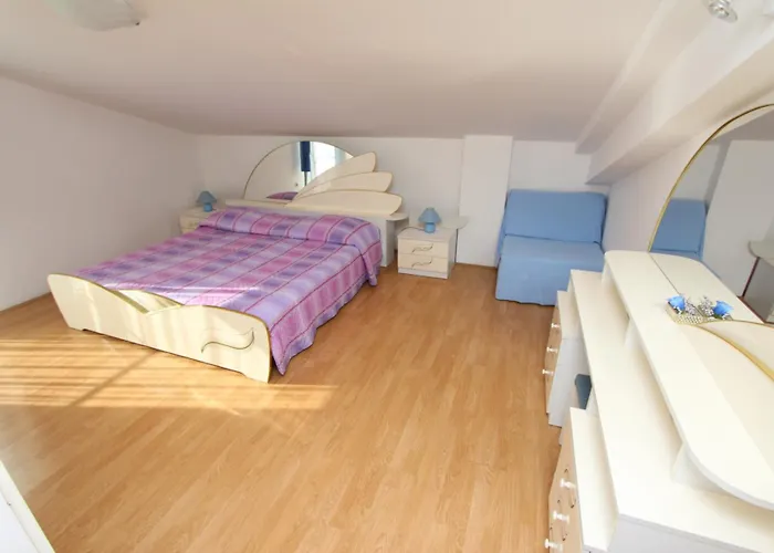 Dujmović * Rovinj