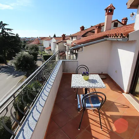 Dujmovic Appartamento Rovigno