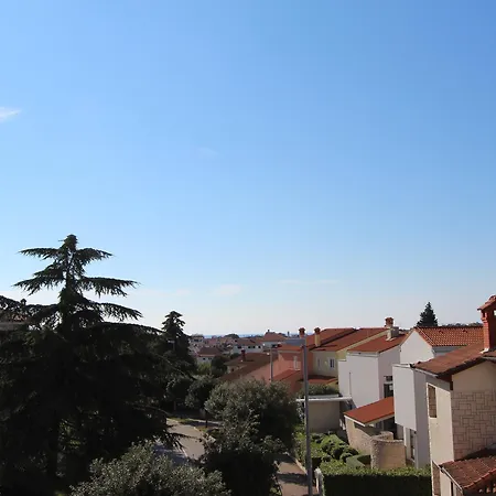 شقة Dujmovic روفينج